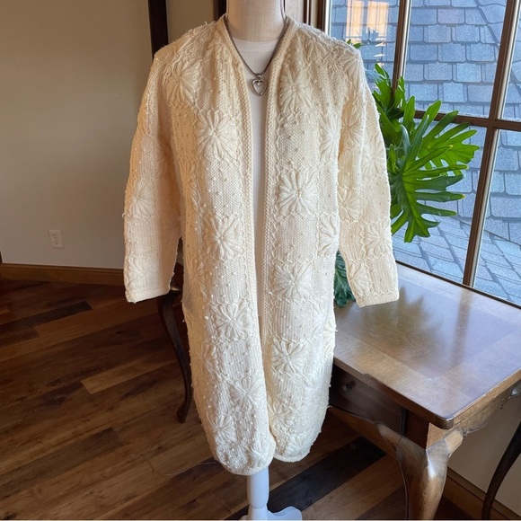 Lilly of California Sweaters - Vintage Cream Flower Textured 100% Wool Duster Long Open Cardigan size Medium